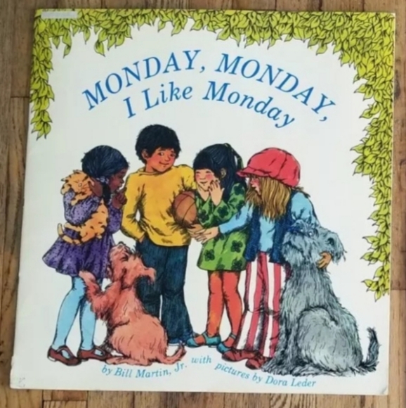 Set of 3 Vintage Giant Kids Books - Picture 2 of 4